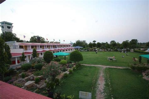 Udaipur Hotels Near Airport | Book from 50+ Stay Options @Best Price