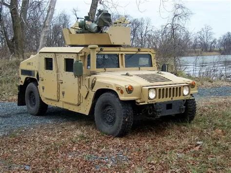 M1151 M1151A1 Humvee Expanded Capacity Armament Carrier armour ...