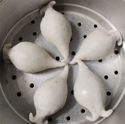 What are yomaris? Learn how to make yomari on your own