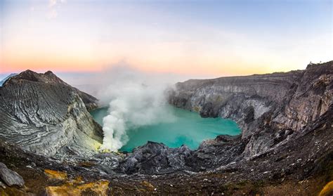 Mount Ijen Crater Volcano - Bali, Indonesia : r/travelphotos