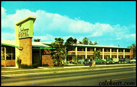 Vintage Postcard - Shalimar Motel - Miami Florida