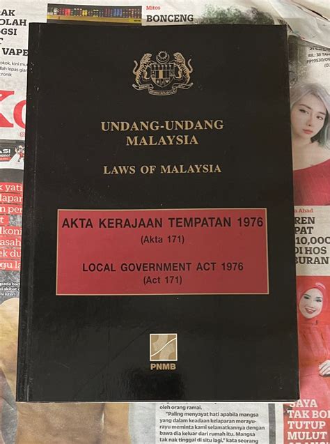 Books undang undang malaysia laws of malaysia buku 1976 akta kerajaan tempatan 1974, Hobbies ...