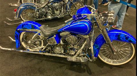 Lowrider Motorcycles - YouTube