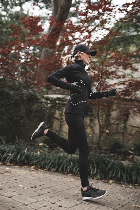 Trendy Fitness Outfits : running with lululemon | Running clothes ...