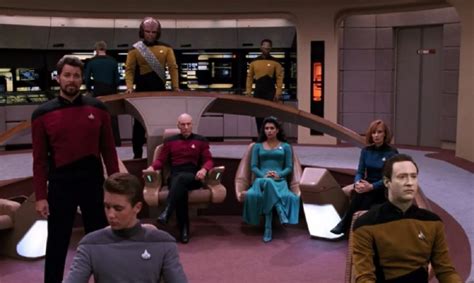 How the Iconic Enterprise-D Starship Returned in STAR TREK: PICARD ...