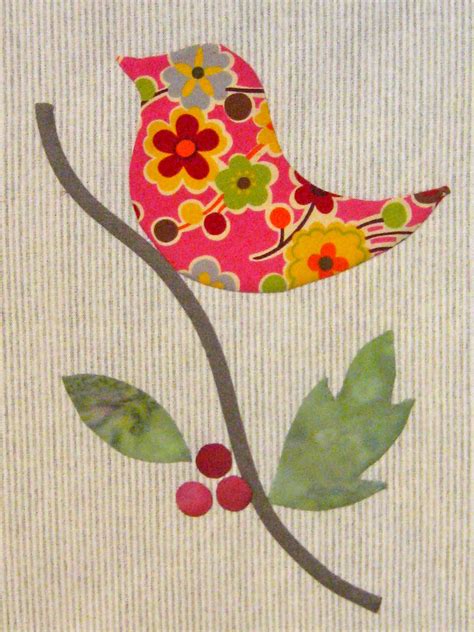 AlewivesGirl: Birds and Berries hand-applique for beginners class announced