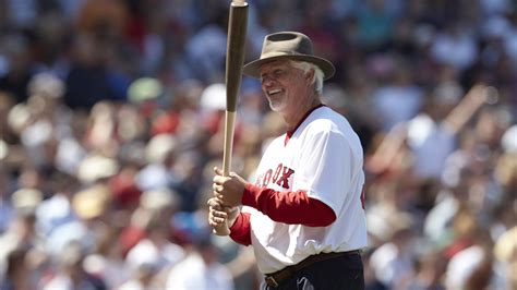 Red Sox icon Bill 'Spaceman' Lee collapses at Savannah Bananas game ...