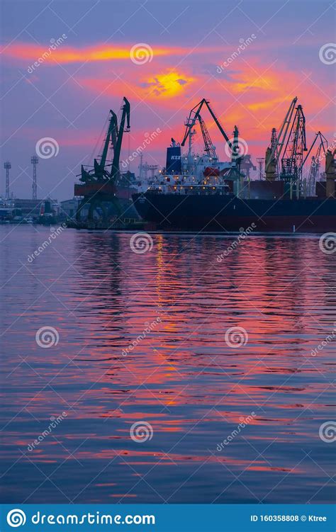 Beautiful port of Varna editorial stock photo. Image of setting - 160358808