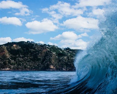 The Ultimate Guide to Raglan Surf - Surf Atlas