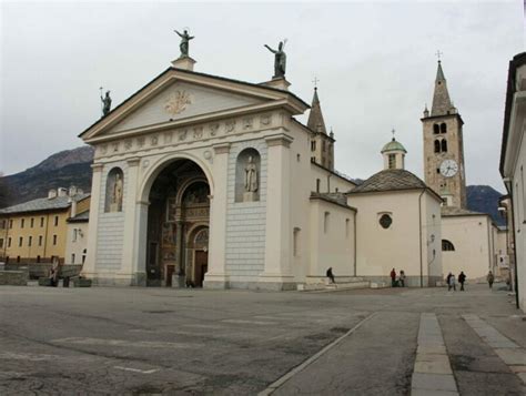 12 Best Things to Do in Aosta Valley, Italy - Italy We Love You