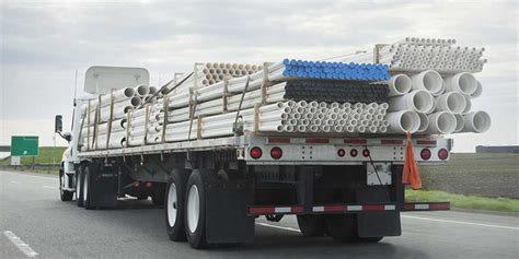 Flatbed carriers to Canada | Transportation Services