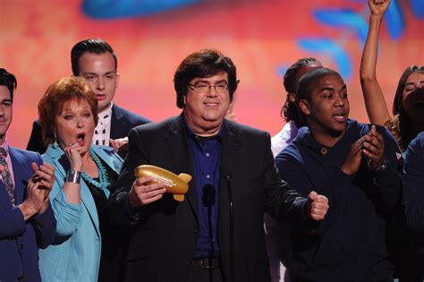 Nickelodeon ends relationship with longtime producer Dan Schneider - CBS News