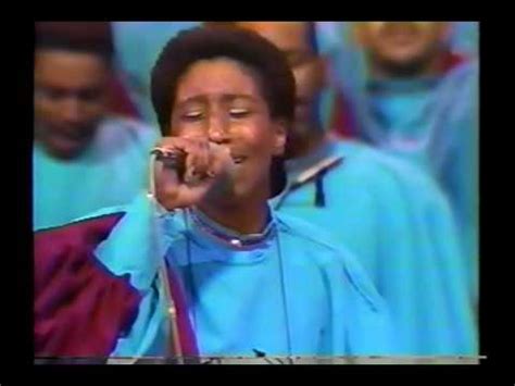 Milton Brunson and the Thompson Community Singers Live Pt. 2 - YouTube