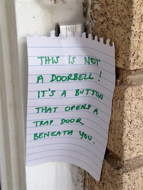 15 Hilarious Doorbell Notes Written By Parents With Sleeping Babies