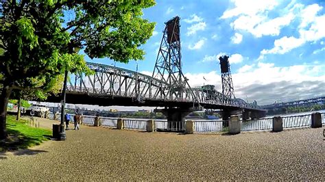 Tom McCall Waterfront Park, Portland, Oregon - YouTube