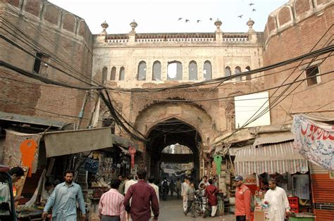 Shiraz Hassan: Walled City and Gates of Lahore (Part 1)