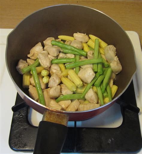 Simple Stir Fry Sauce Recipe: From Scratch – jsphfrtz.com