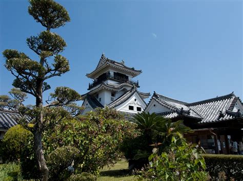 Leave the Crowds Behind--Visit Kochi on the Undeveloped Verdant Island of Shikoku