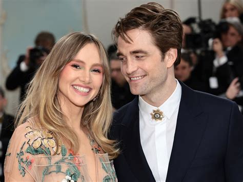 Suki Waterhouse and Robert Pattinson Reveal their Baby's Gender