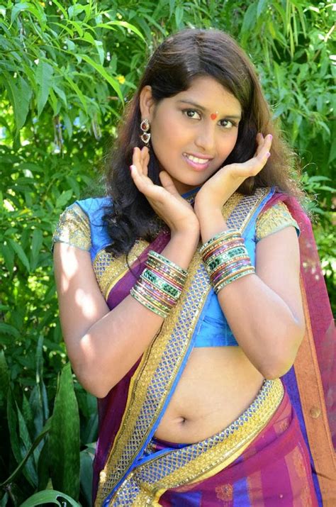 Actress Tulasi Navel Show Pics | South Indian Navels