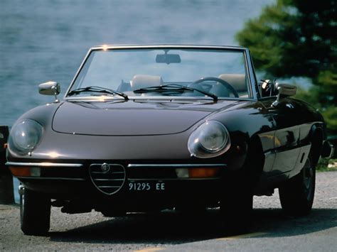 1970 Alfa Romeo Spider - Information and photos - MOMENTcar