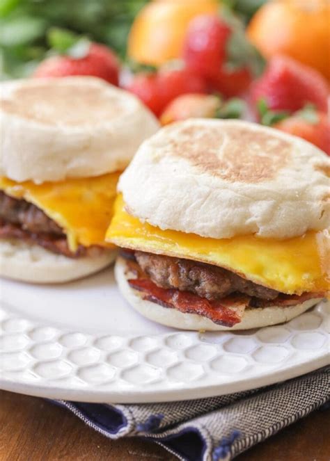 Breakfast Sandwich {Make Ahead and Freeze!} | Lil' Luna