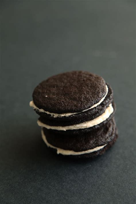 Homemade Dark Chocolate Oreos w/Vanilla Bean Center | Recipe | Homemade dark chocolate, Dark ...