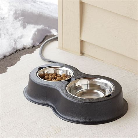 The Heated Outdoor Cat Bowls - Hammacher Schlemmer | Cat bowls, Cat ...