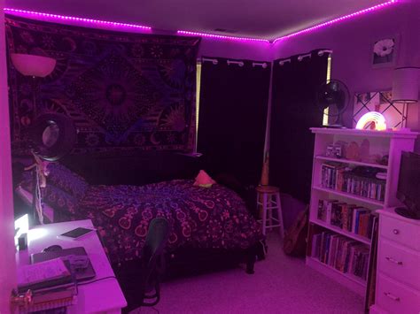 LED strip lights and stuff from amazon lmao Cute Bedroom Ideas, Room Ideas Bedroom, Awesome ...