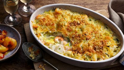 Rick Stein's seafood gratin recipe | Recipe | Gratin recipe, Luxury ...