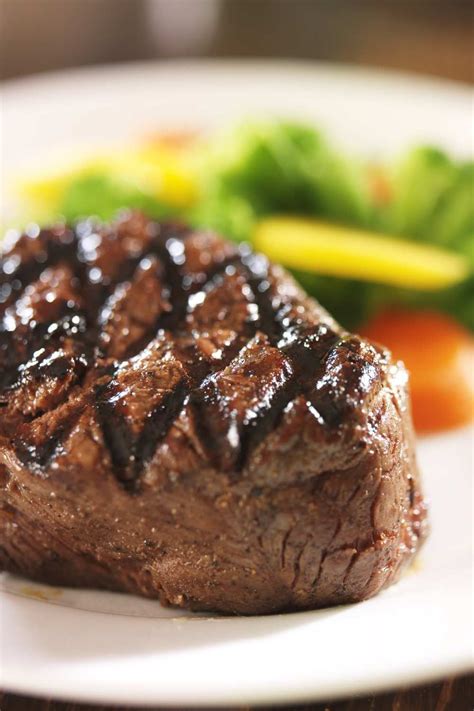 Gordon Ramsay Sirloin Steak | Recipe | Beef recipes, Filet steak ...