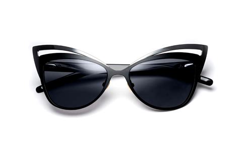 'The Matrix Resurrections' x Tom Davies Official Sunglasses | Hypebeast