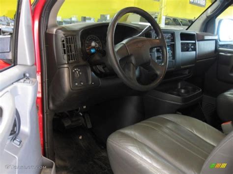 2005 Chevrolet Express 3500 Commercial Van interior Photos | GTCarLot.com