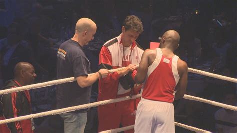 Justin Trudeau back in the boxing ring in the name of charity ...