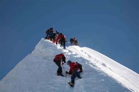 Galaxy Adventure » Island Peak Climbing