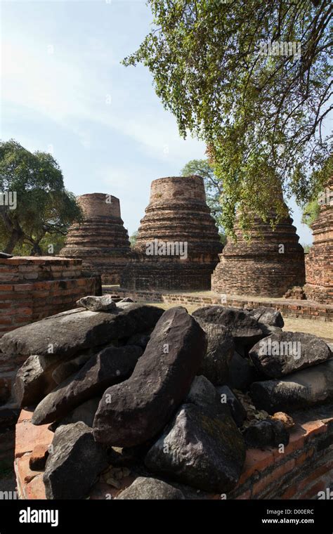 Temple Ruins in the Ayutthaya Historical Park, Thailand Stock Photo - Alamy