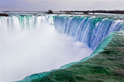 Explore Niagara Falls: Should You Visit The Canadian Side Or The ...