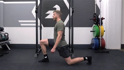 The Split Squat Can Improve Mobility and Leg Strength | BarBend