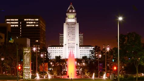 4K Time Lapse Of Los Angeles City Hall At Night With Illuminated ...