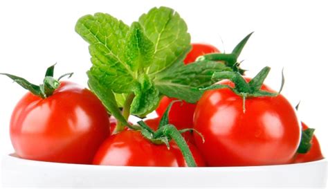 Top 11 Benefits of Tomatoes for Skin Whitening @MyBeautyNaturally