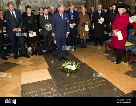 The grave of charles dickens after ceremony in westminster abbey hi-res ...