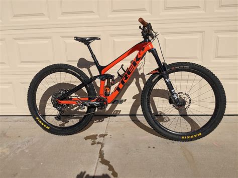 2018 Trek Slash 9.8 (17.5") w/ Fox X2 Shock, Carbon Wheels For Sale