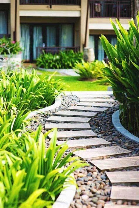 20 EASY GARDEN PATH IDEAS - A Collection of Garden Walkways | Founterior