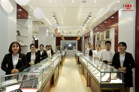 Huy Thanh Jewelry đồng loạt khai trương 2 showroom tại Huế và Đà Nẵng