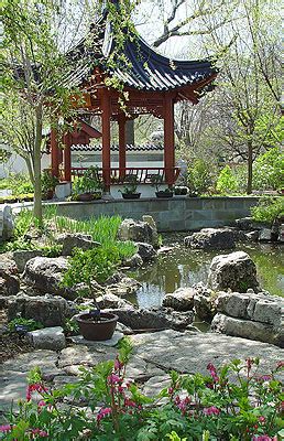 Missouri Botanical Gardens – Chinese Garden | St Louis Wedding Chapel