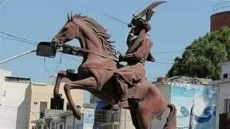 Soldier statue in Pakistan removed. Some say it was Hari Singh, others ...