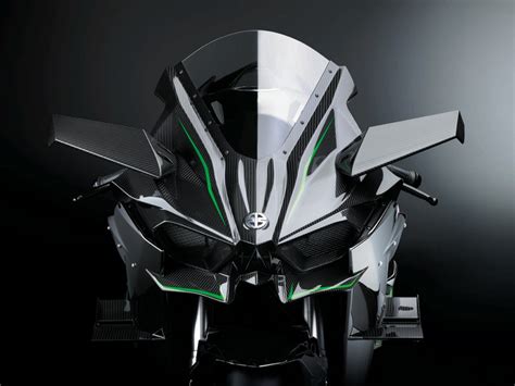 Kawasaki's Insane 300-HP Superbike Is Not for the Weak or Stupid | WIRED