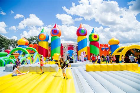 Jump City Park: una ciudad inflable para saltar una y otra vez