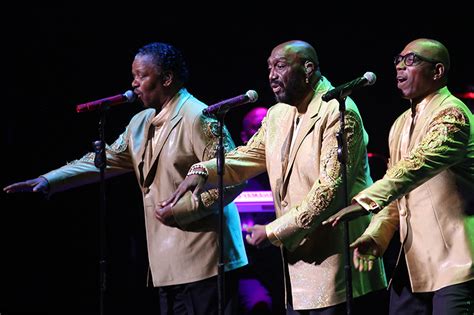 The Temptations: “All The Time” Tour at Chicago Theatre - Chicago ...