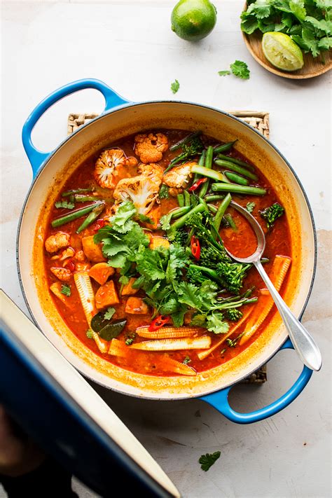 Vegan Thai red curry - Lazy Cat Kitchen